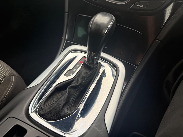 Used Vauxhall Insignia 2015 for sale - 76259843: Photo 21