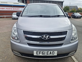 Used Hyundai i800 2011 for sale - 76220727: Photo 2