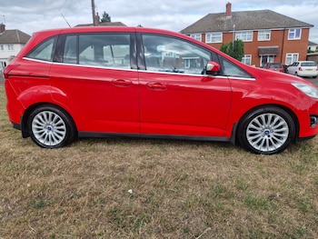 Used Ford Grand C-Max 2014 for sale - 75618633: Photo