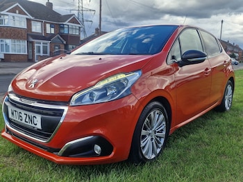 Used Peugeot 208 2016 for sale - 75920546: Photo