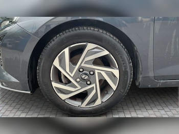 Used Hyundai i20 2025 for sale - 79051722: Photo