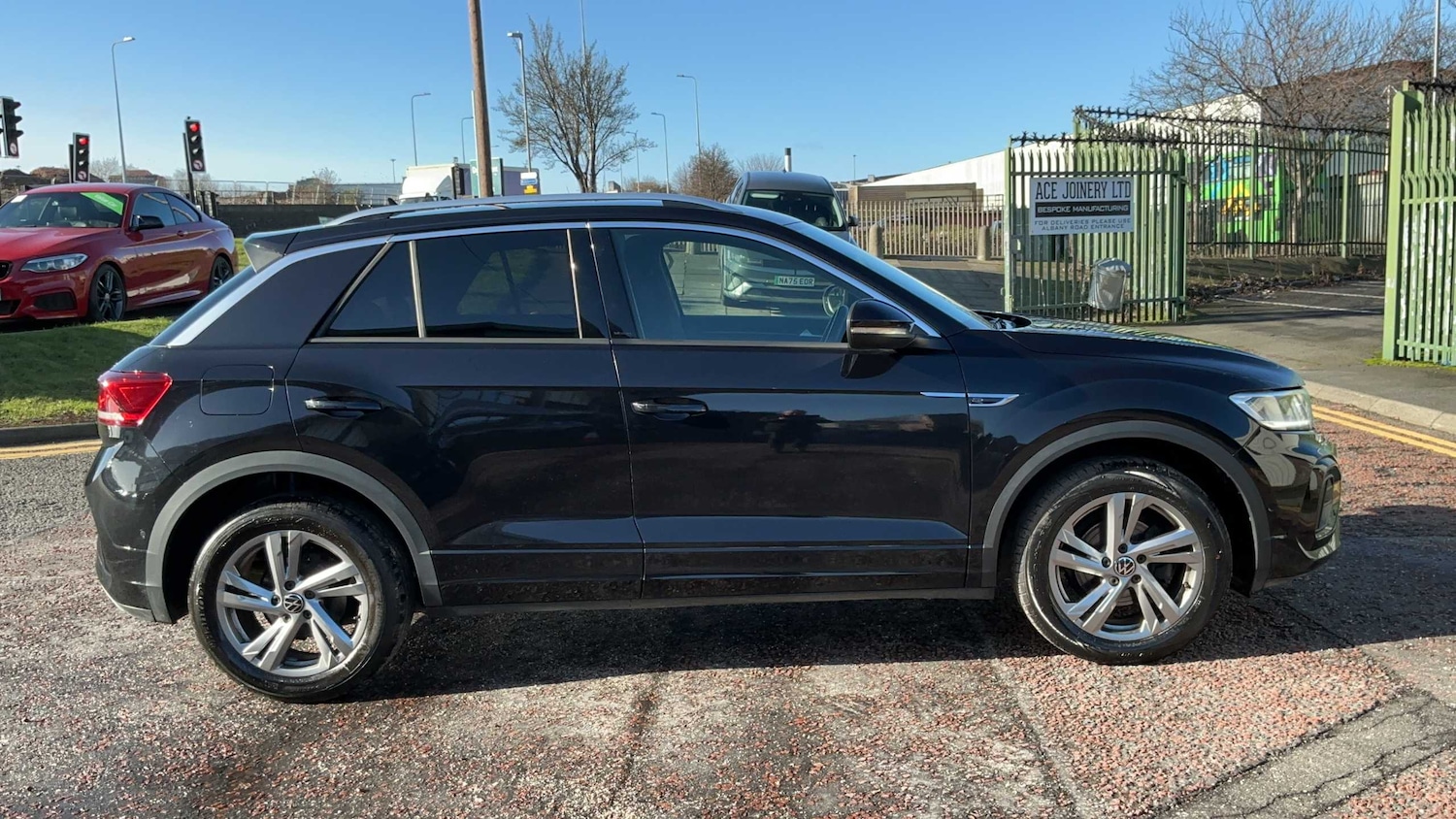 Used Volkswagen T-Roc for sale - 77858703: Photo 3