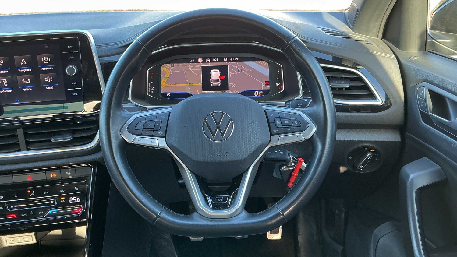 Used Volkswagen T-Roc for sale - 77858703: Photo 35