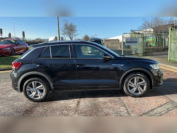 Used Volkswagen T-Roc 2023 for sale - 77858703: Photo