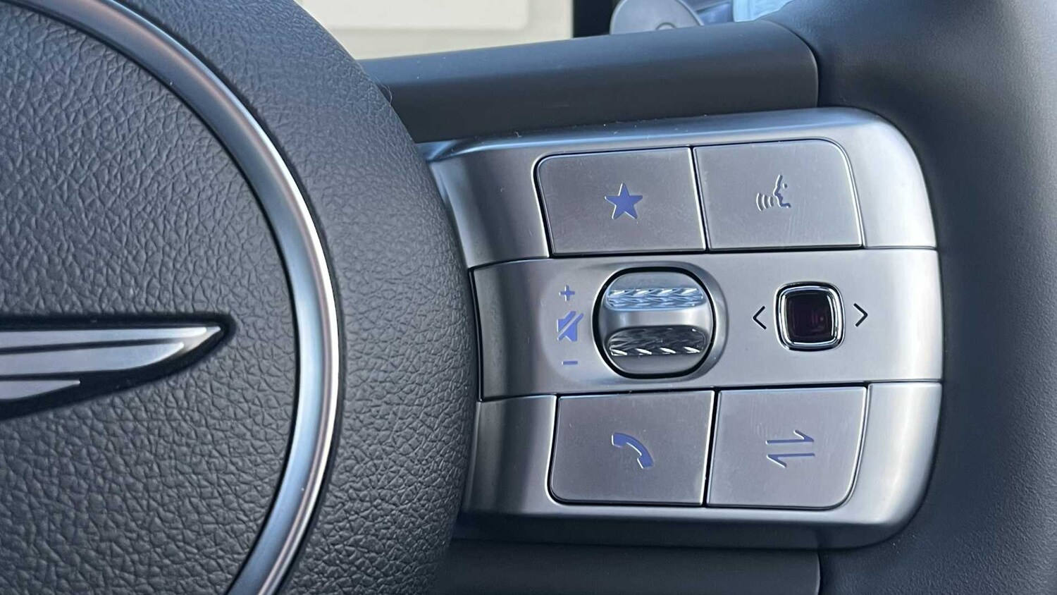 Used Genesis GV60 2024 for sale - 77857157: Photo 16