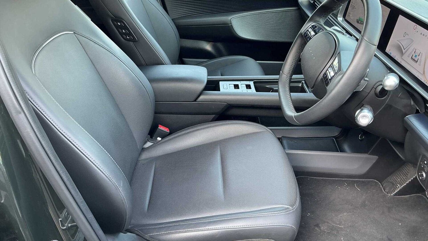 Used Hyundai IONIQ 6 2024 for sale - 77857798: Photo 13