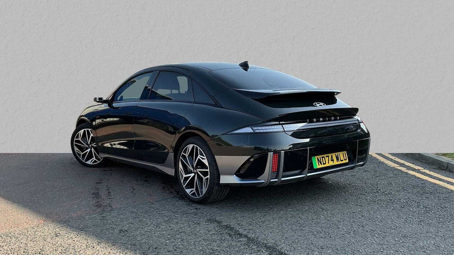 Used Hyundai IONIQ 6 2024 for sale - 77857798: Photo 2