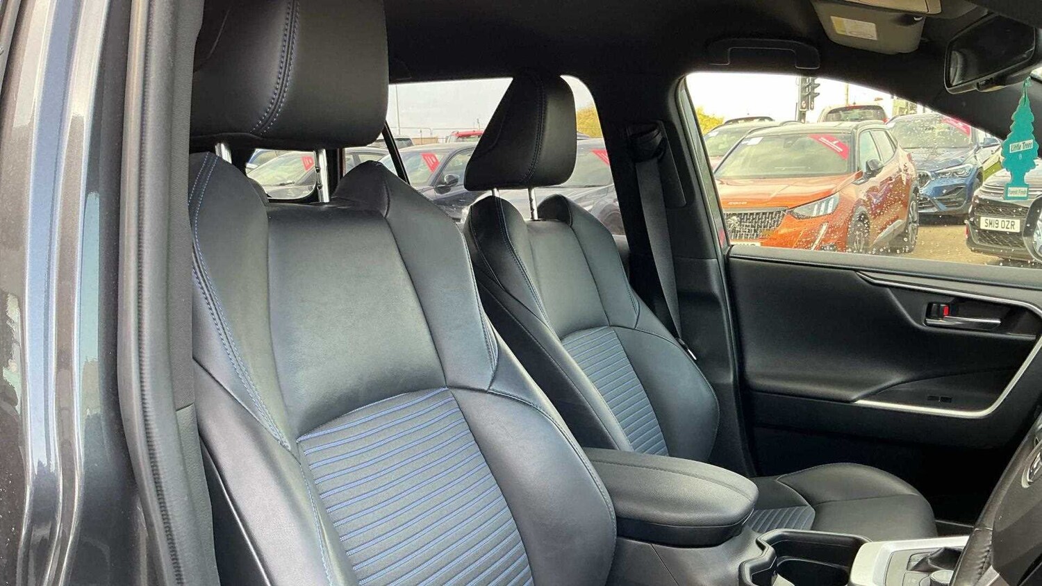 Used Toyota RAV4 for sale - 77859947: Photo 13