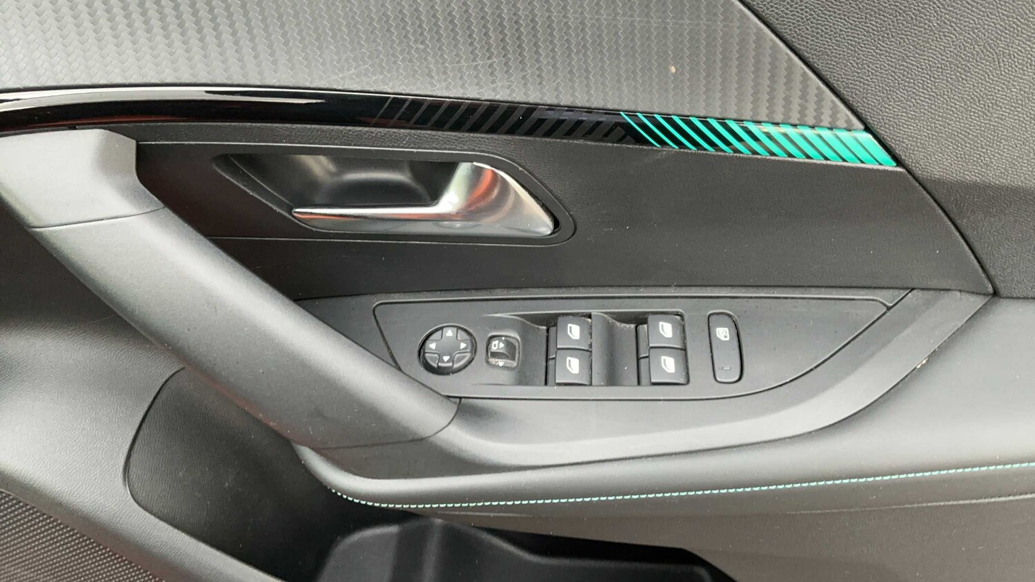 Used Peugeot 2008 for sale - 77856814: Photo 11