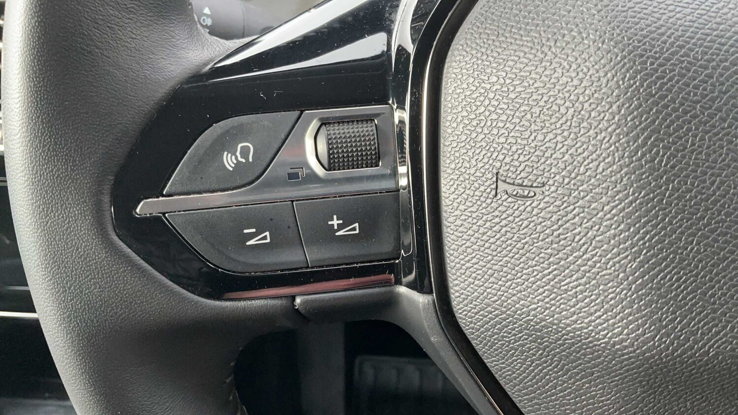 Used Peugeot 2008 for sale - 77856814: Photo 14