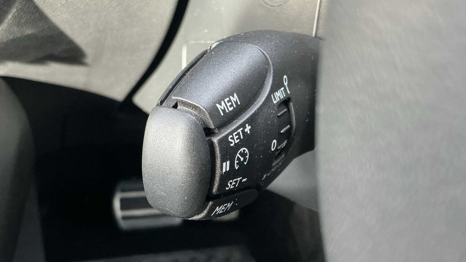 Used Peugeot 2008 for sale - 77856814: Photo 17