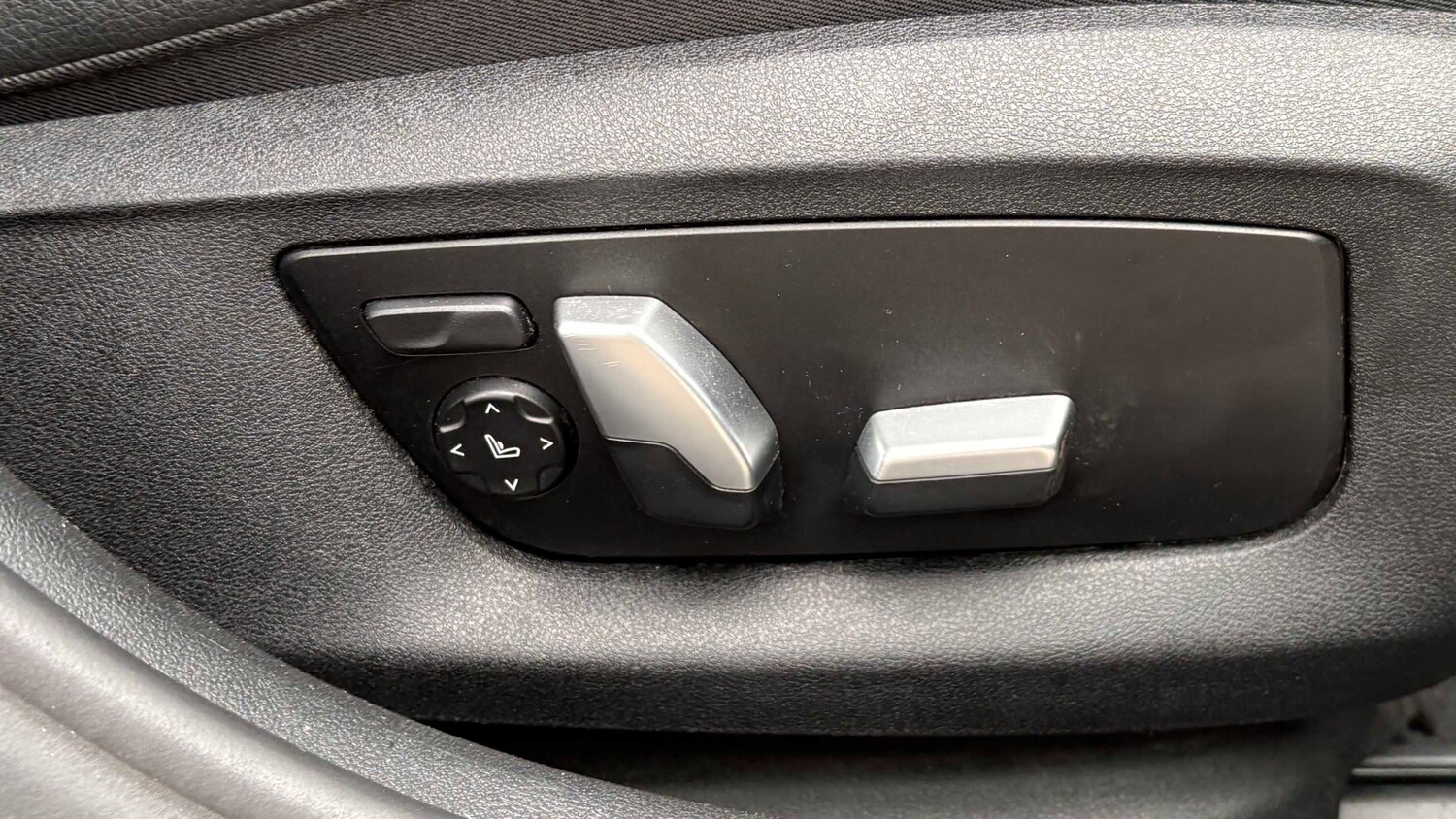 Used BMW 5 Series 2019 for sale - 77859430: Photo 25