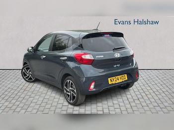 Used Hyundai i10 2024 for sale - 79051834: Photo