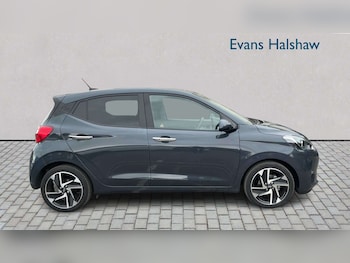 Used Hyundai i10 2024 for sale - 79051834: Photo