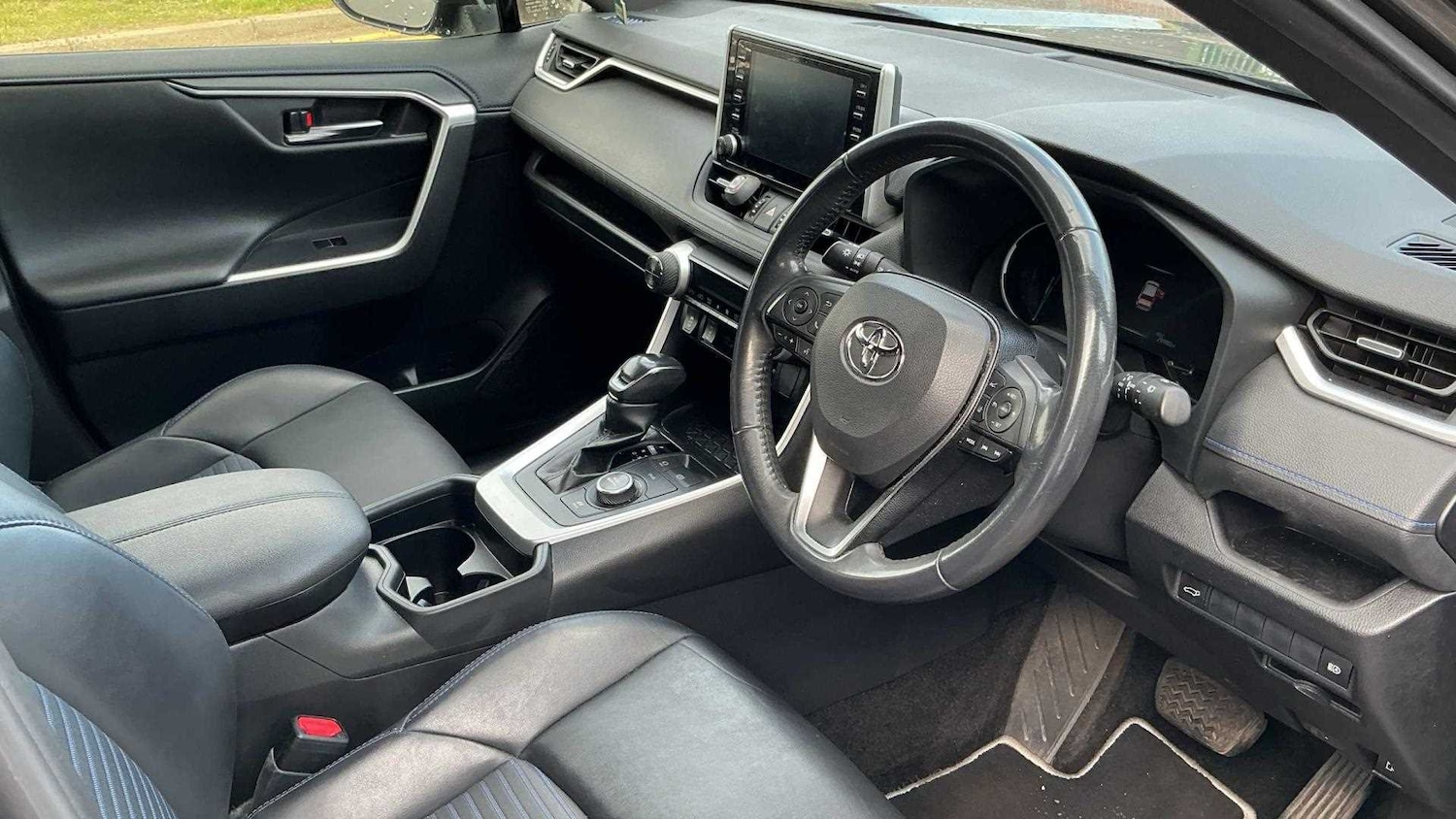 Used Toyota RAV4 2019 for sale - 78060269: Photo 11