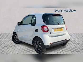 Used smart fortwo 2019 for sale - 79390611: Photo