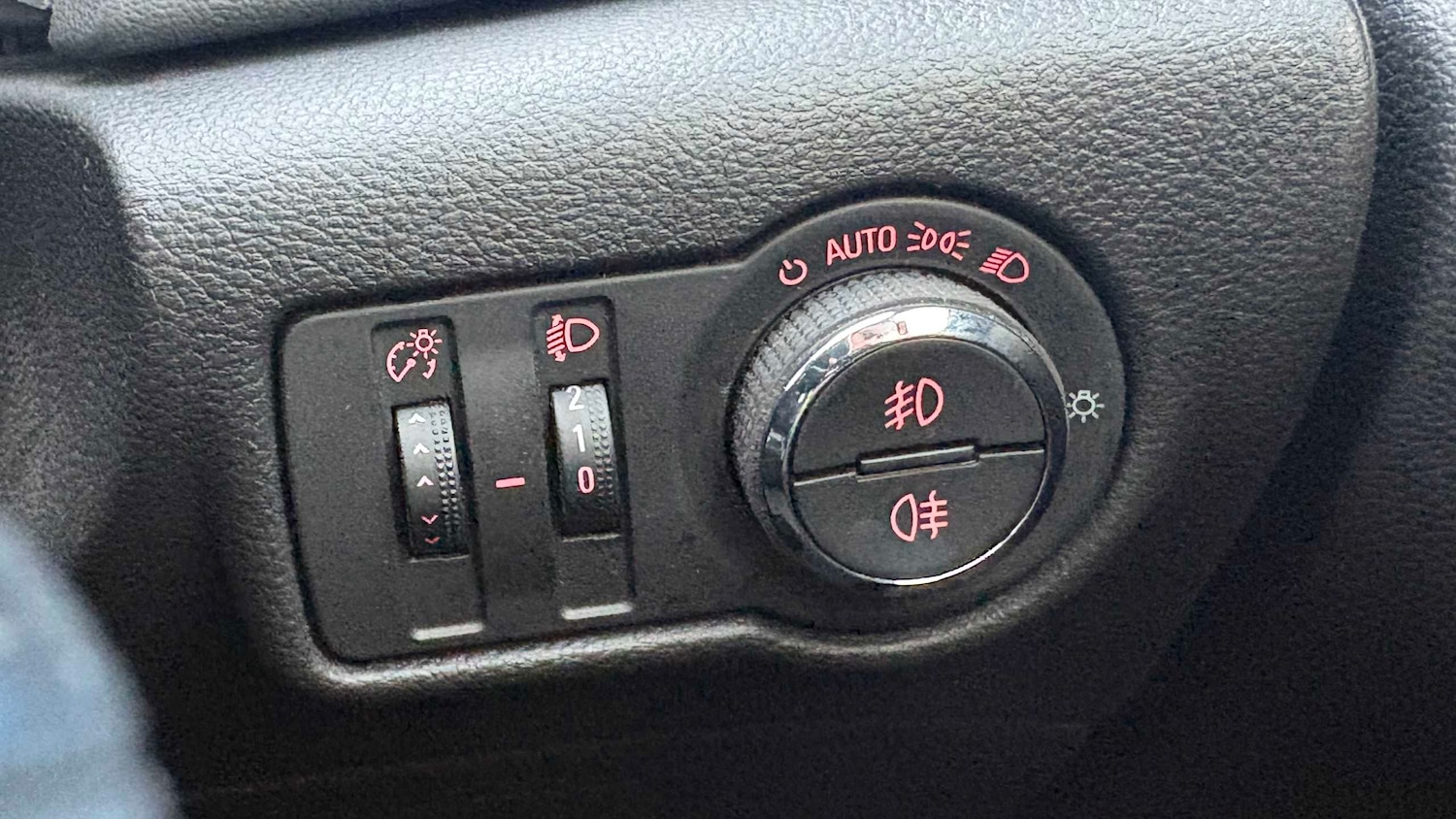 Used Vauxhall Astra GTC 2018 for sale - 77858723: Photo 16