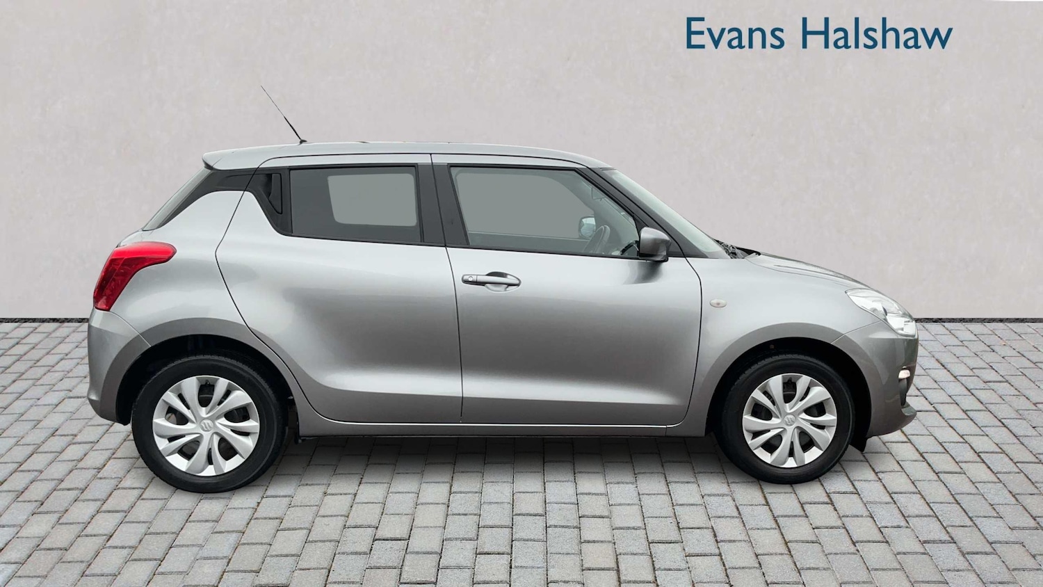 Used Suzuki Swift 2020 for sale - 77858503: Photo 3