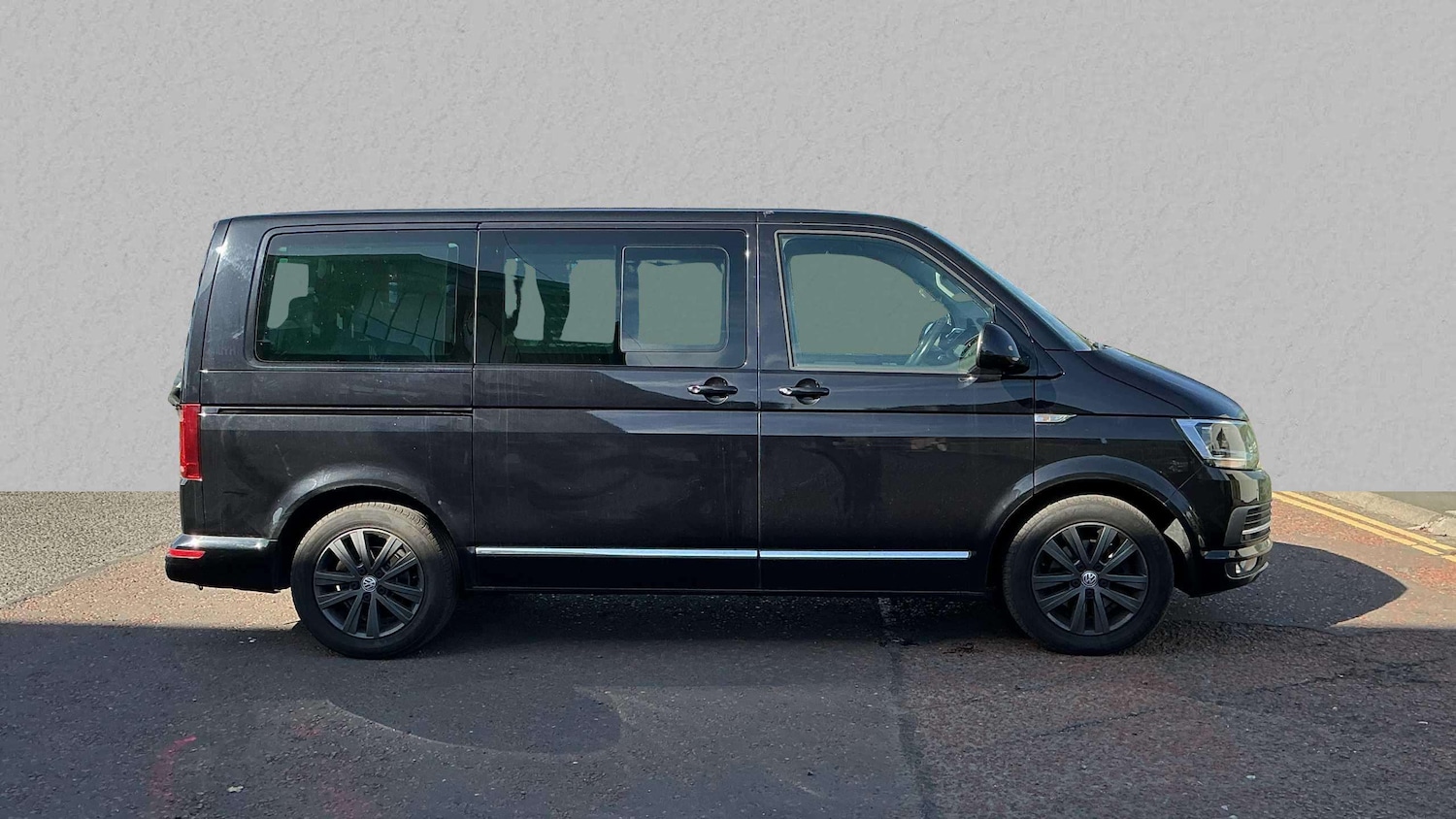 Used Volkswagen Caravelle 2018 for sale - 77857700: Photo 3