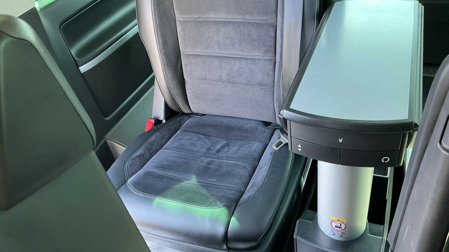 Used Volkswagen Caravelle 2018 for sale - 77857700: Photo 30