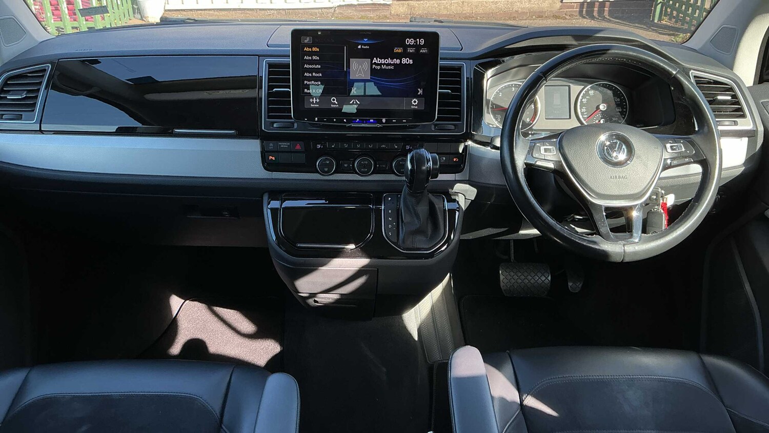 Used Volkswagen Caravelle 2018 for sale - 77857700: Photo 33