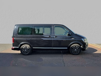 Used Volkswagen Caravelle 2018 for sale - 77857700: Photo
