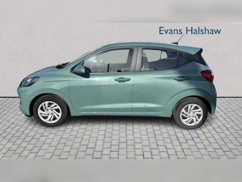 Used Hyundai i10 2022 for sale - 78173800: Photo