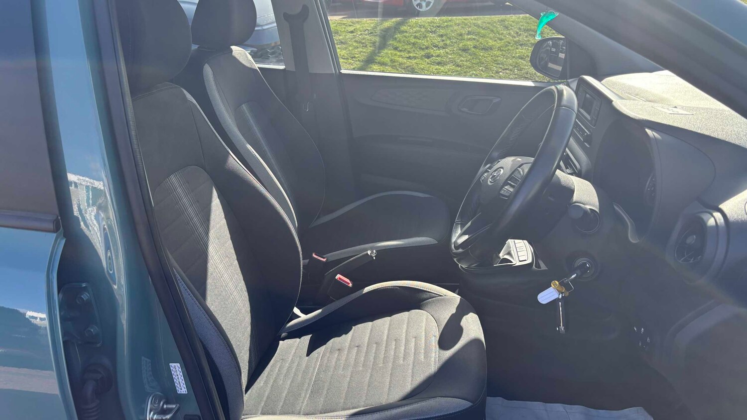 Used Hyundai i10 2022 for sale - 78173800: Photo 9