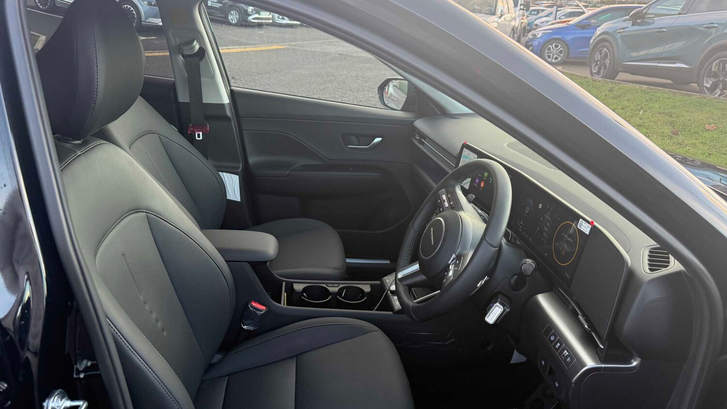 Used Hyundai KONA 2025 for sale - 77859047: Photo 8