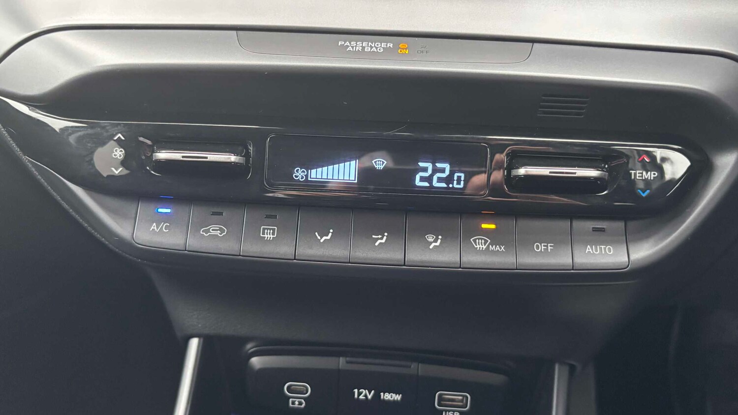 Used Hyundai i20 for sale - 78209271: Photo 18