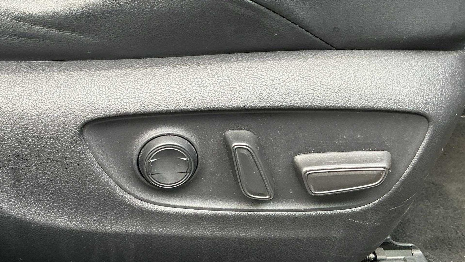 Used Toyota RAV4 2019 for sale - 78173701: Photo 15