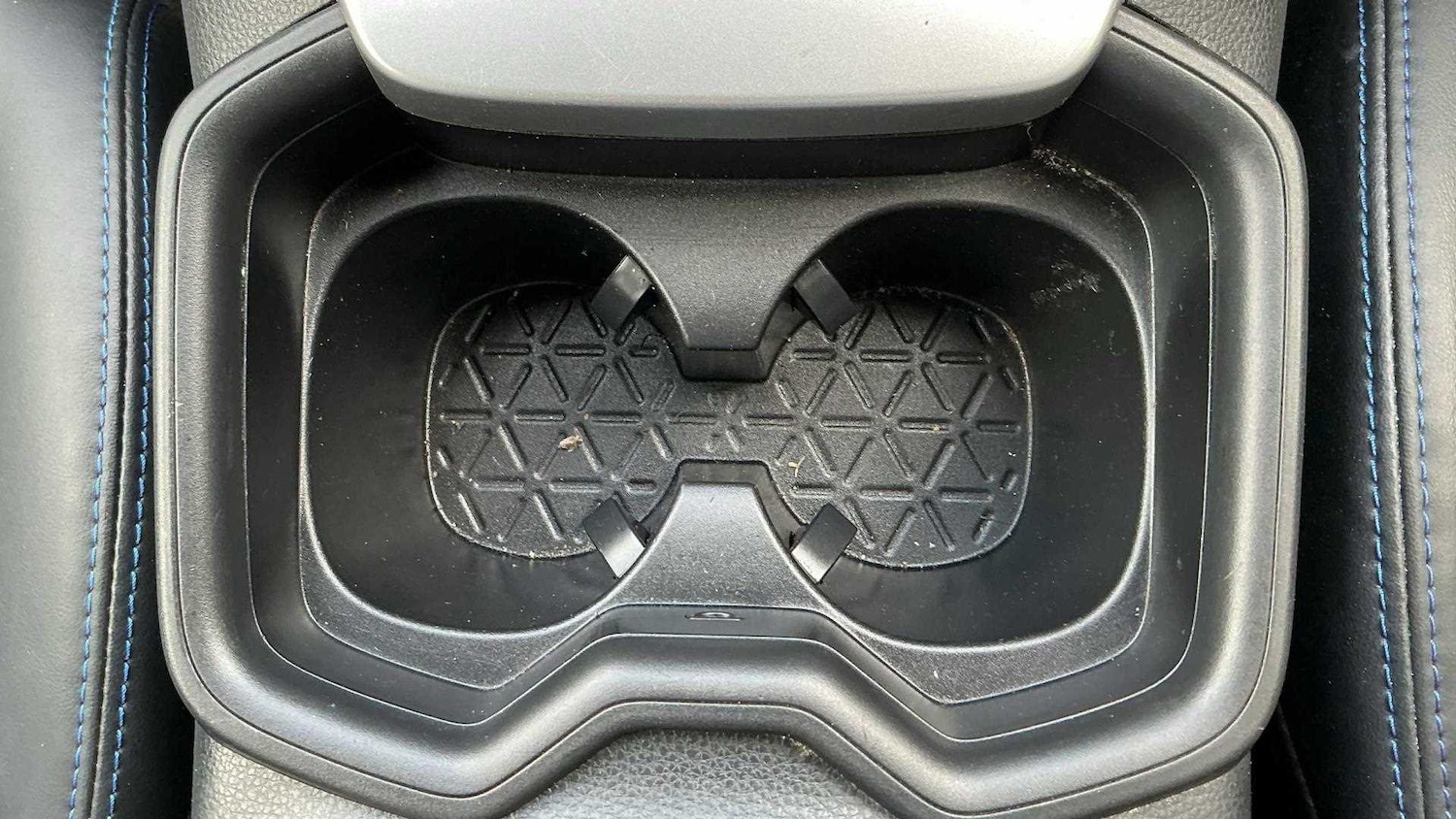 Used Toyota RAV4 2019 for sale - 78173701: Photo 28