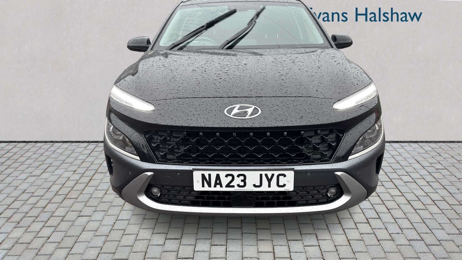 Used Hyundai KONA 2023 for sale - 77983304: Photo 3