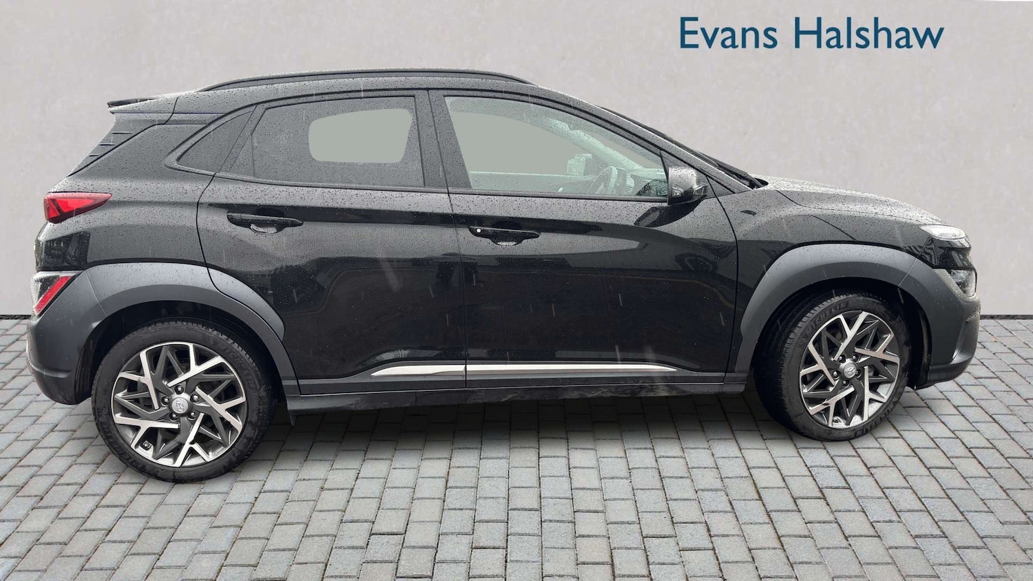 Used Hyundai KONA 2023 for sale - 77857273: Photo 4