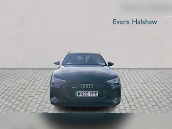 Used Audi e-tron 2022 for sale - 78089999: Photo