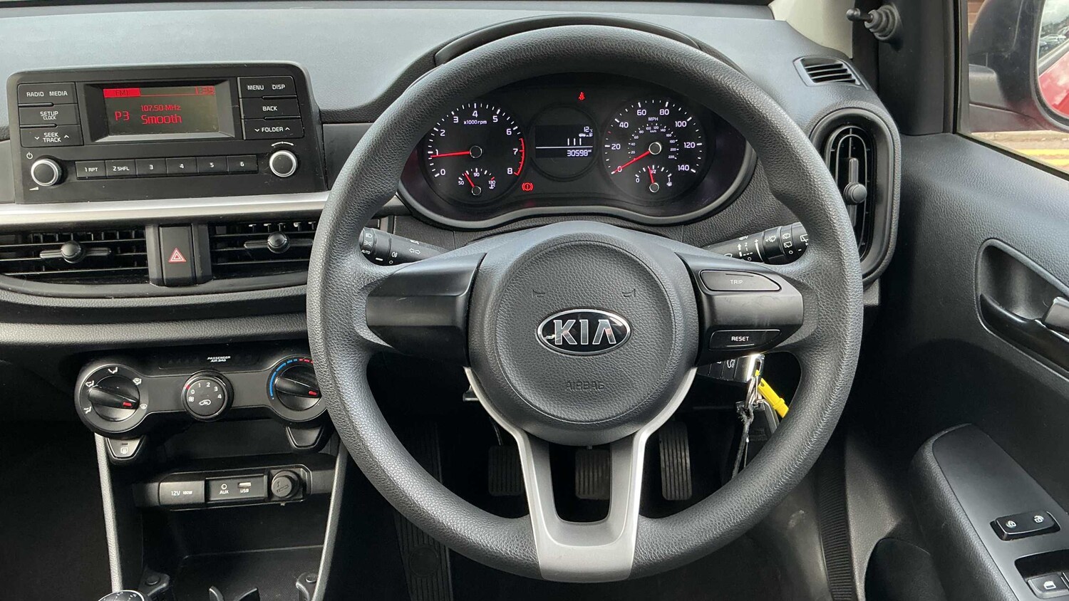 Used Kia Picanto 2018 for sale - 77859640: Photo 30