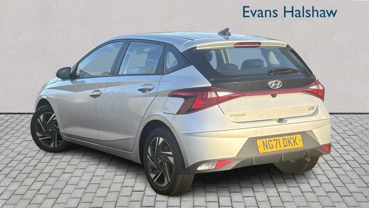 Used Hyundai i20 for sale - 77860749: Photo 2