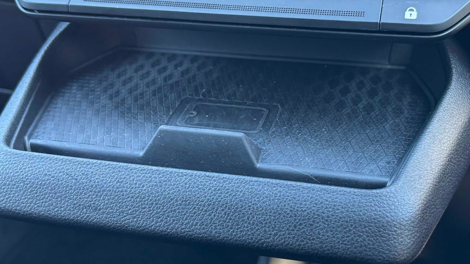 Used Renault Megane E Tech for sale - 77859169: Photo 24