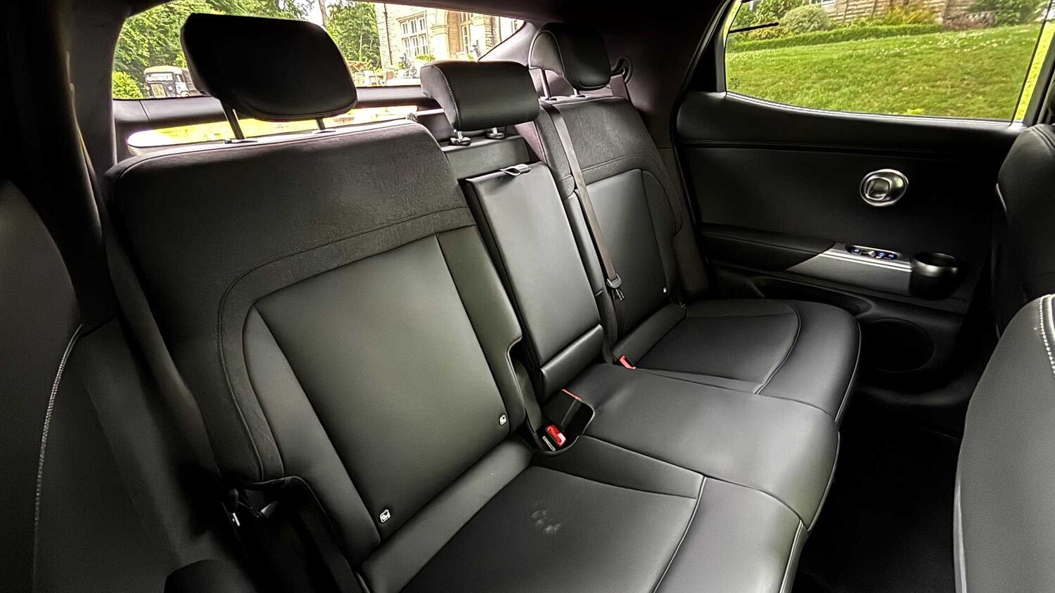 Used Genesis GV60 2025 for sale - 77928595: Photo 18