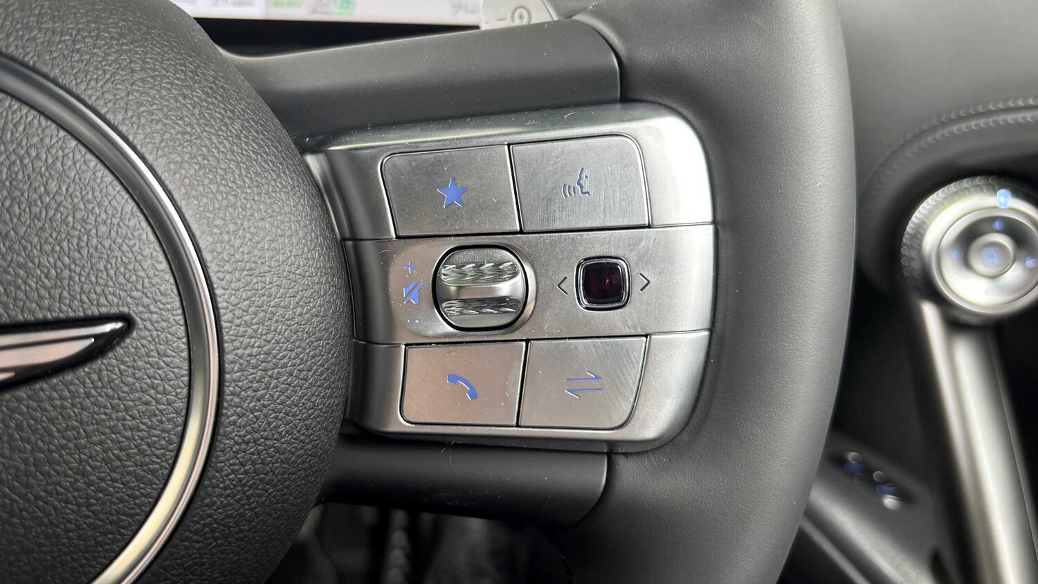 Used Genesis GV60 2025 for sale - 77928595: Photo 19