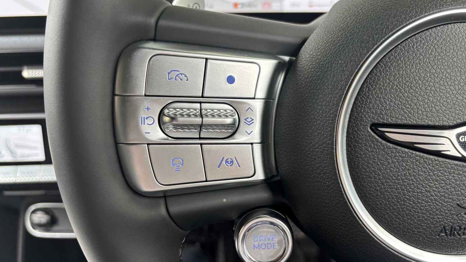 Used Genesis GV60 2025 for sale - 77928595: Photo 23