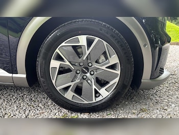 Used Genesis GV60 2025 for sale - 77928595: Photo