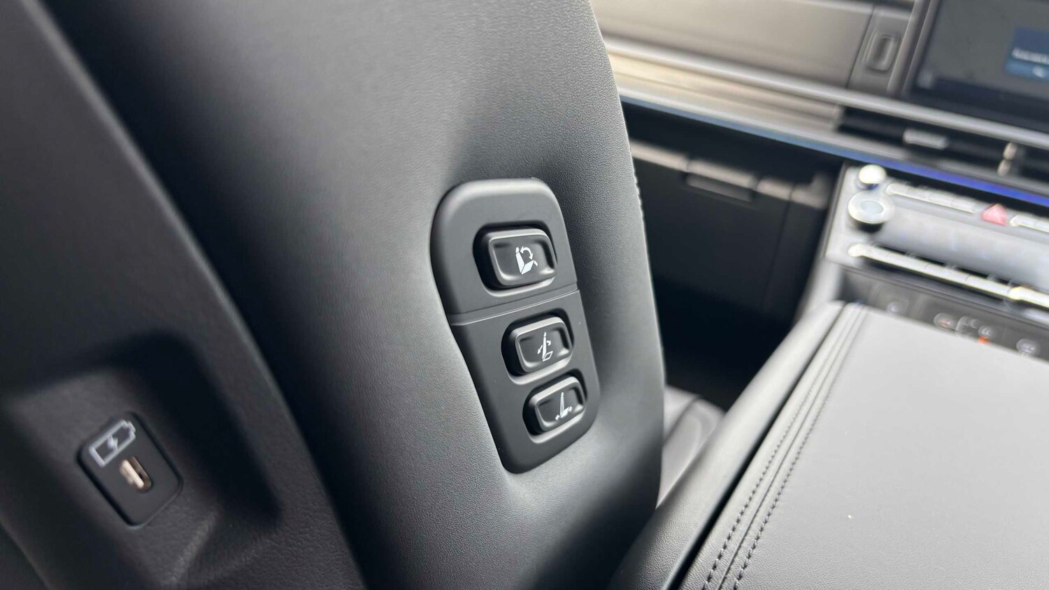 Used Hyundai Santa Fe for sale - 77858260: Photo 23