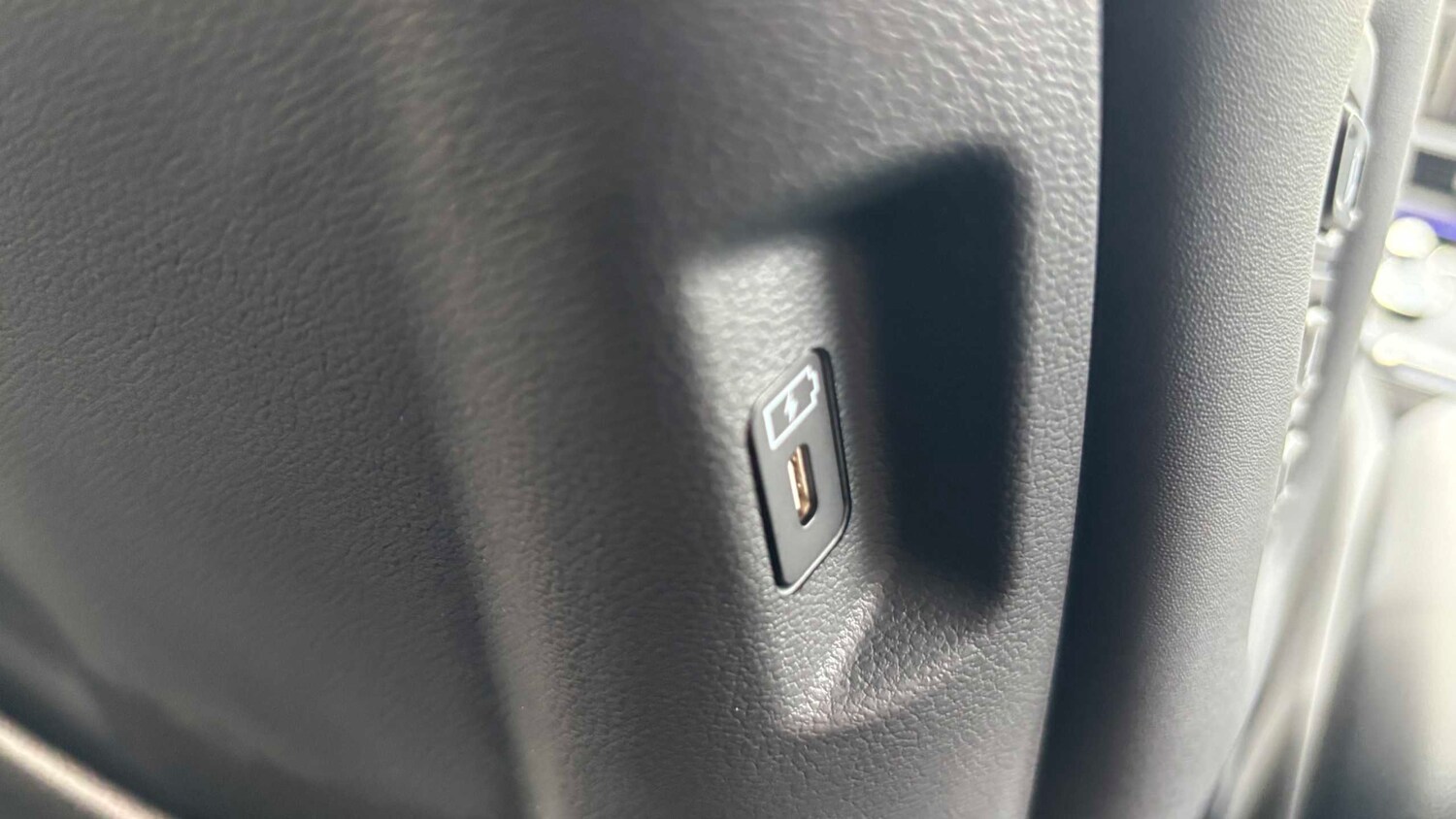 Used Hyundai Santa Fe for sale - 77858260: Photo 24