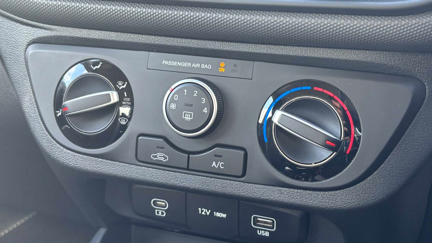 Used Hyundai i10 for sale - 78209336: Photo 15