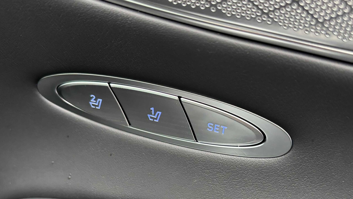 Used Genesis GV70 2026 for sale - 77856450: Photo 14