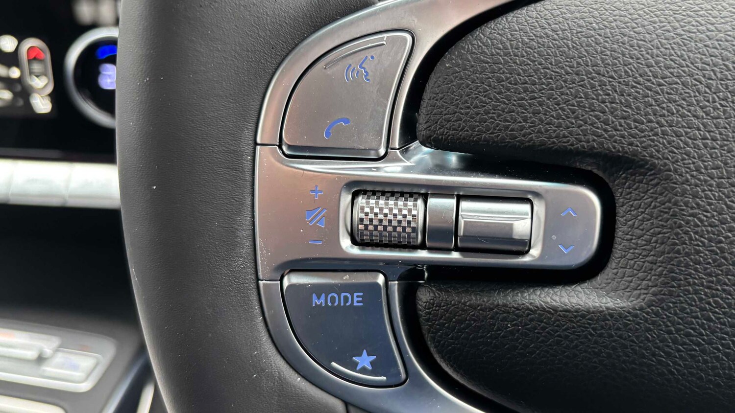 Used Genesis GV70 2026 for sale - 77856450: Photo 18