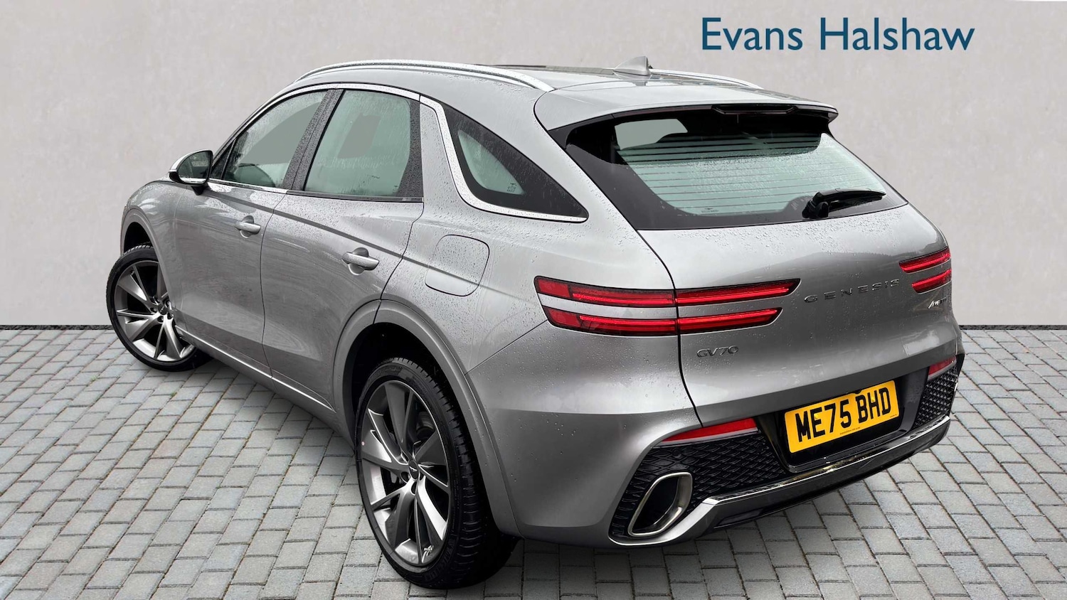 Used Genesis GV70 2026 for sale - 77856450: Photo 2