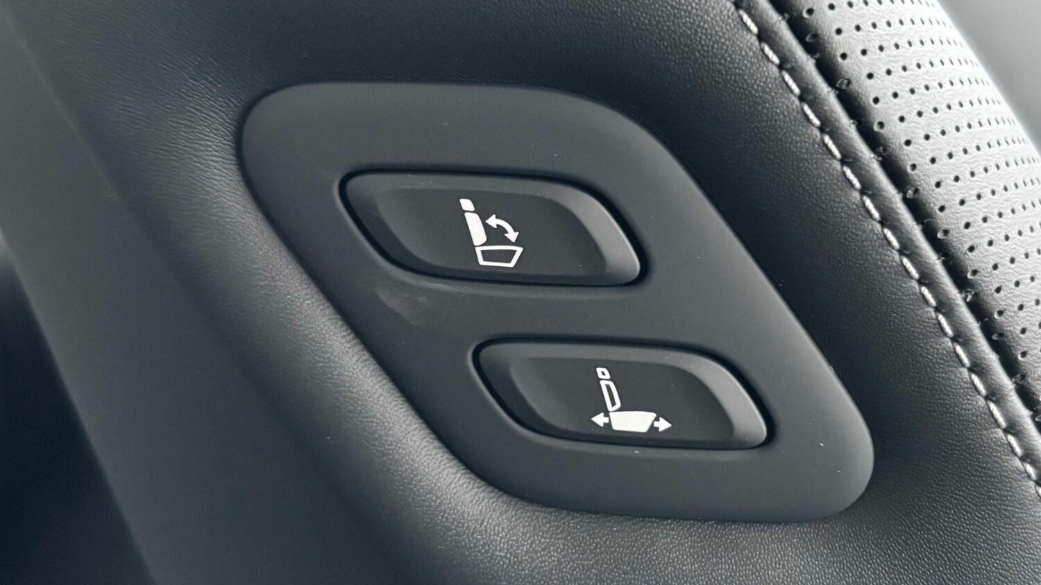 Used Genesis G80 for sale - 77861557: Photo 29