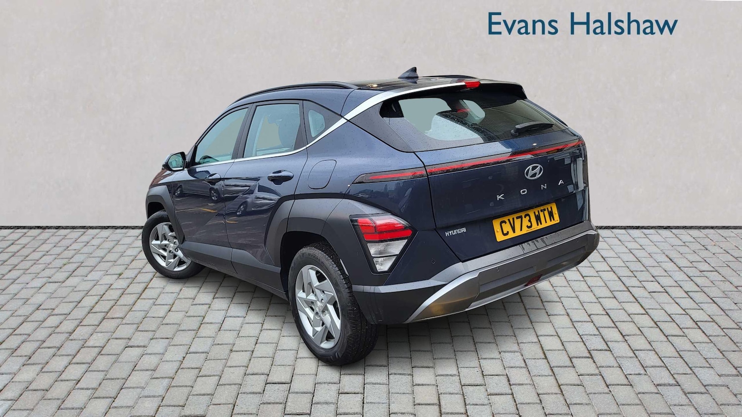 Used Hyundai KONA 2023 for sale - 77857827: Photo 2